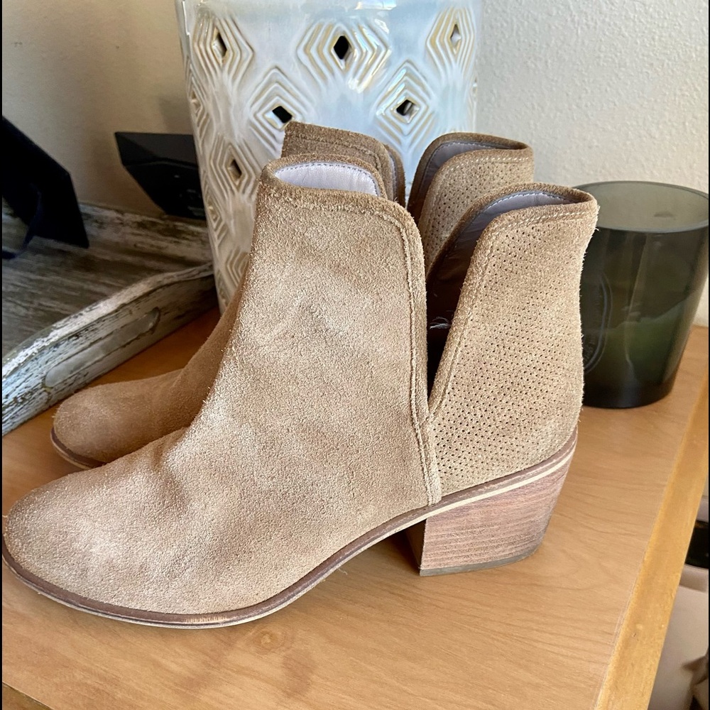 Nordstrom Brass Plum Bootie